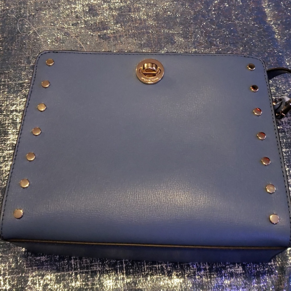 MICHAEL Kors Purse - Picture 2 of 16